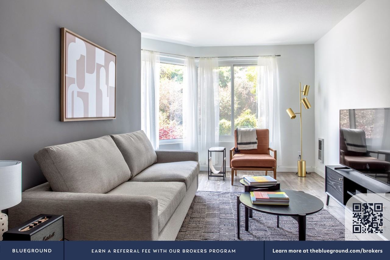 240 Lombard Street - Photo 5 of 23