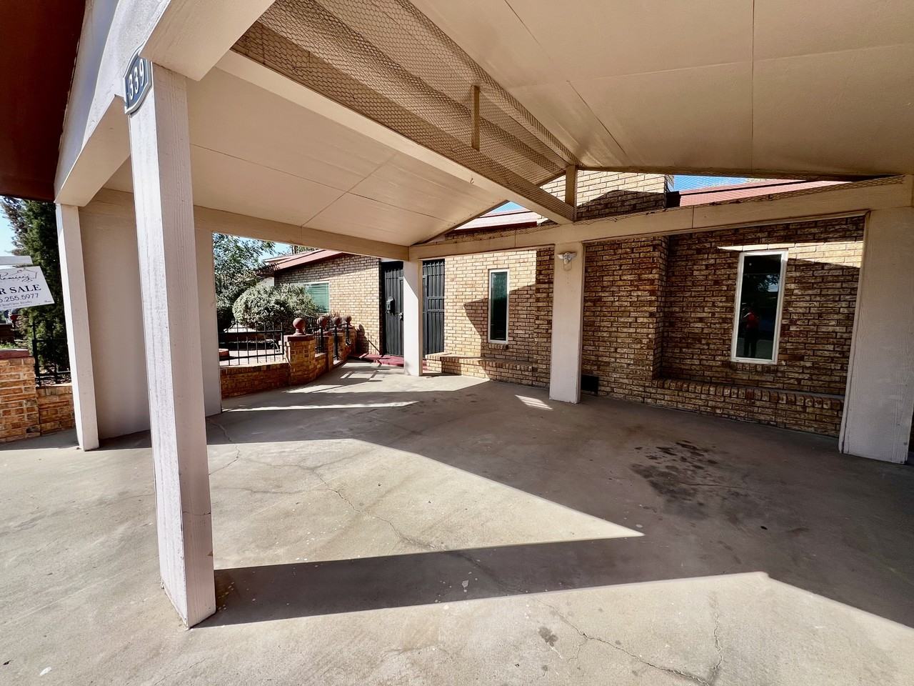 339 Medina Street - Photo 2 of 42