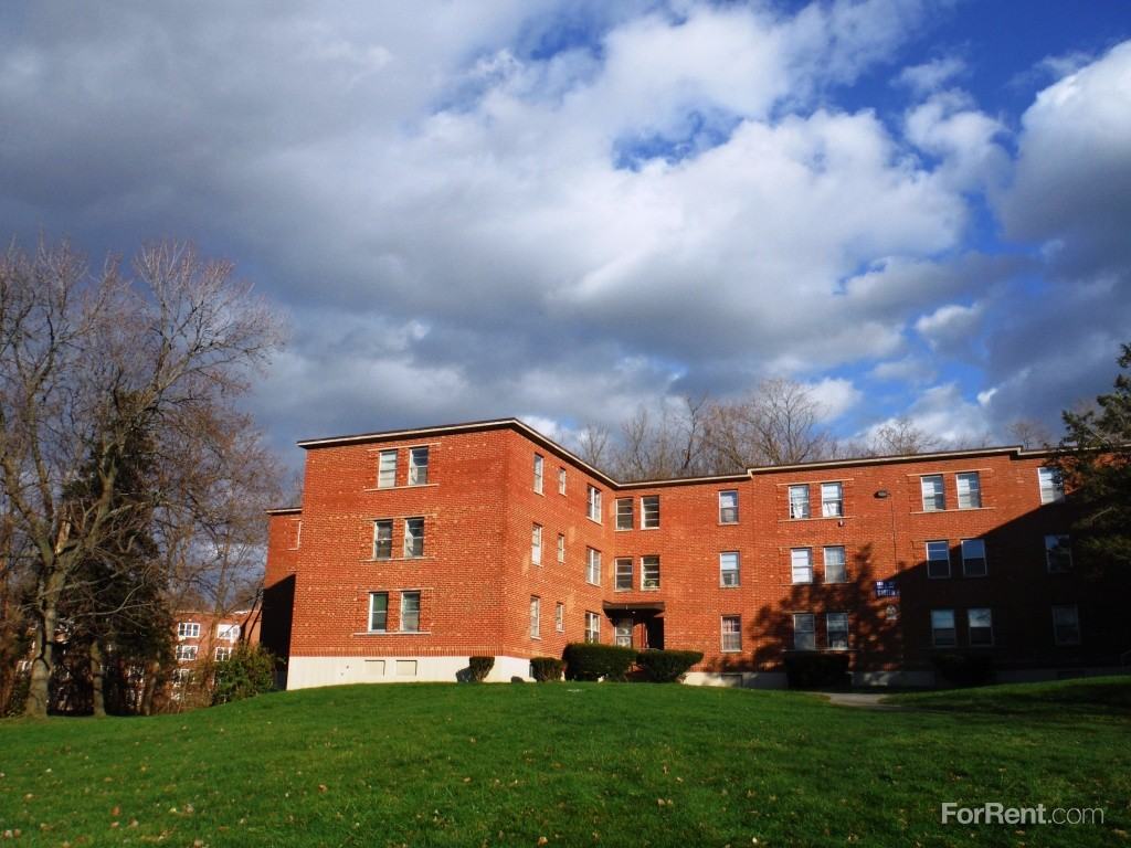 Vincent Apartments - Photo 3 of 5