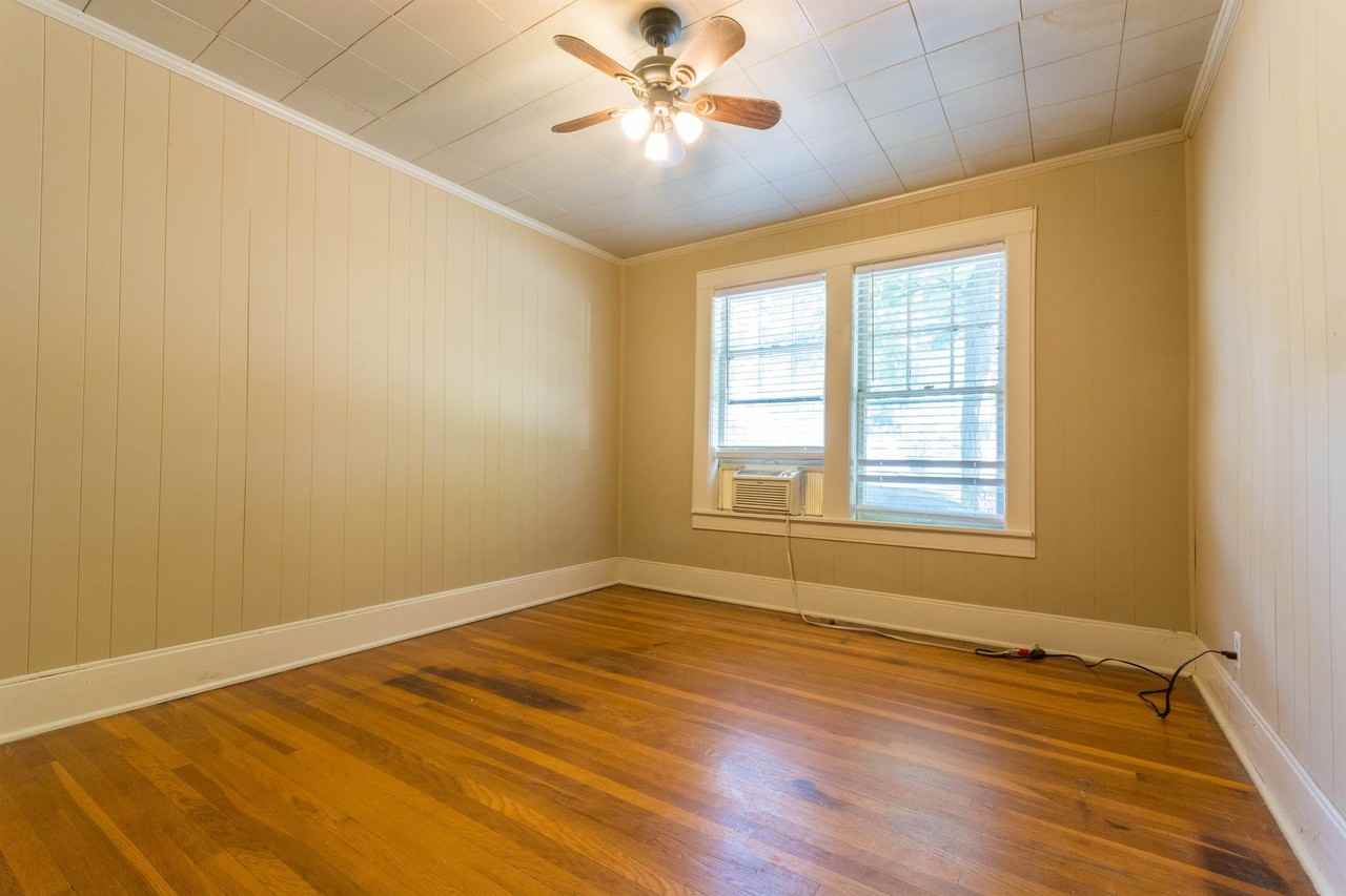 Valley View Apartments - Photo 4 of 24