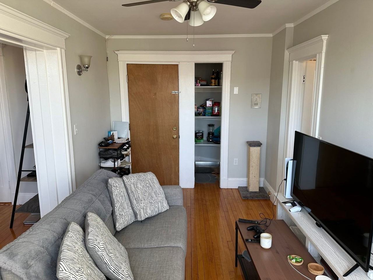 14 Farrin St - Photo 3 of 8