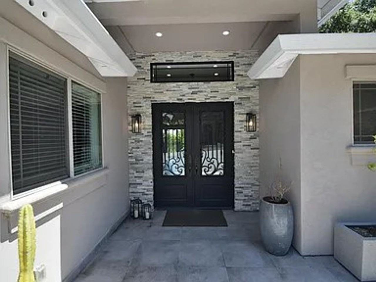 1516 Pleasant Hill Rd - Photo 2 of 28