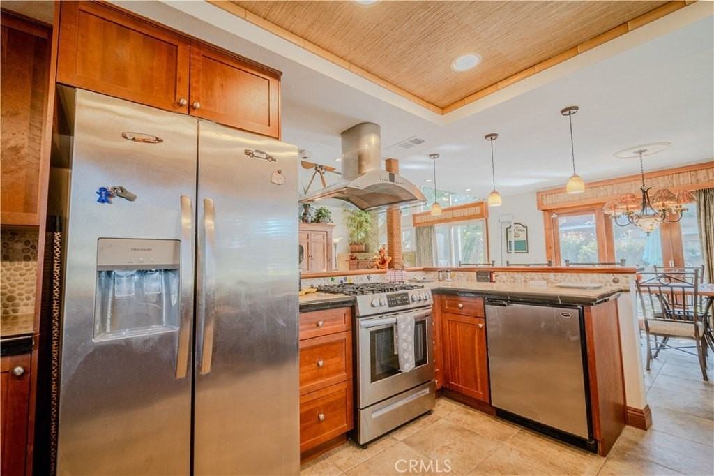 7866 Southwind Cir - Photo 6 of 29