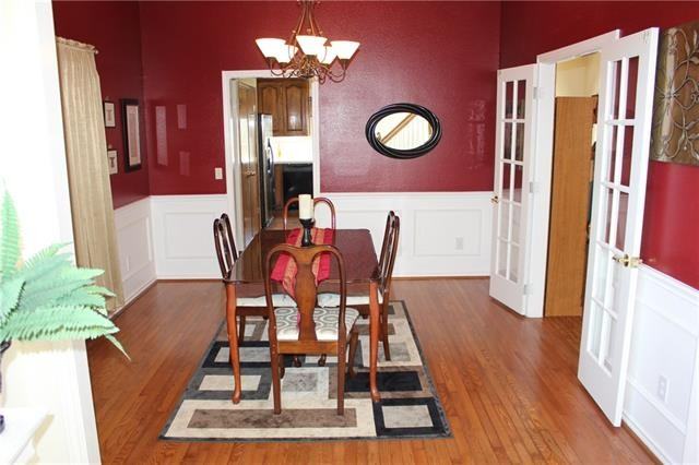 2700 Hillside Dr - Photo 3 of 25