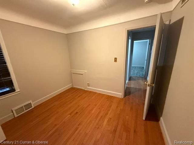 5938 Kinmore St - Photo 7 of 9