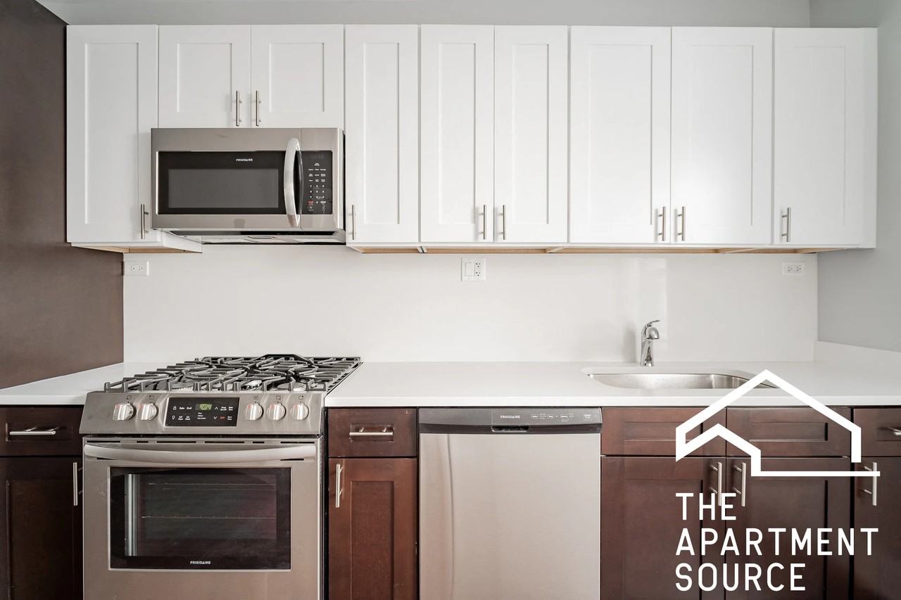 5162 W Montrose Ave #6B - Photo 2 of 24