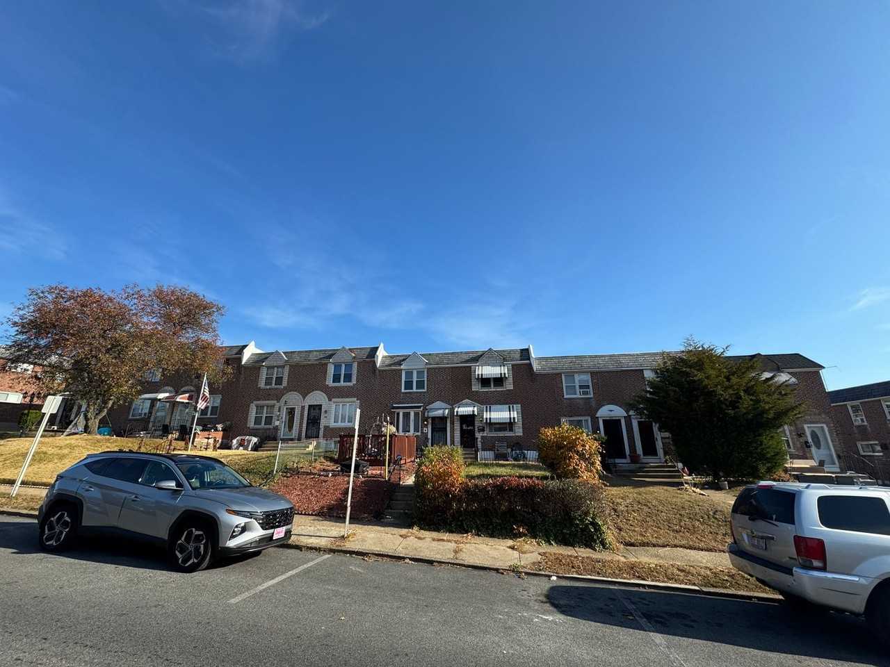 543 S 3rd St - Photo 2 of 25