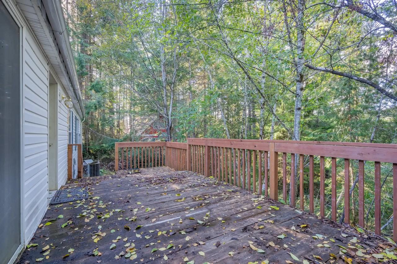 201 E Kilmarnock Rd - Photo 3 of 13
