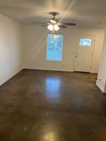 featured image of 722 Drennen St