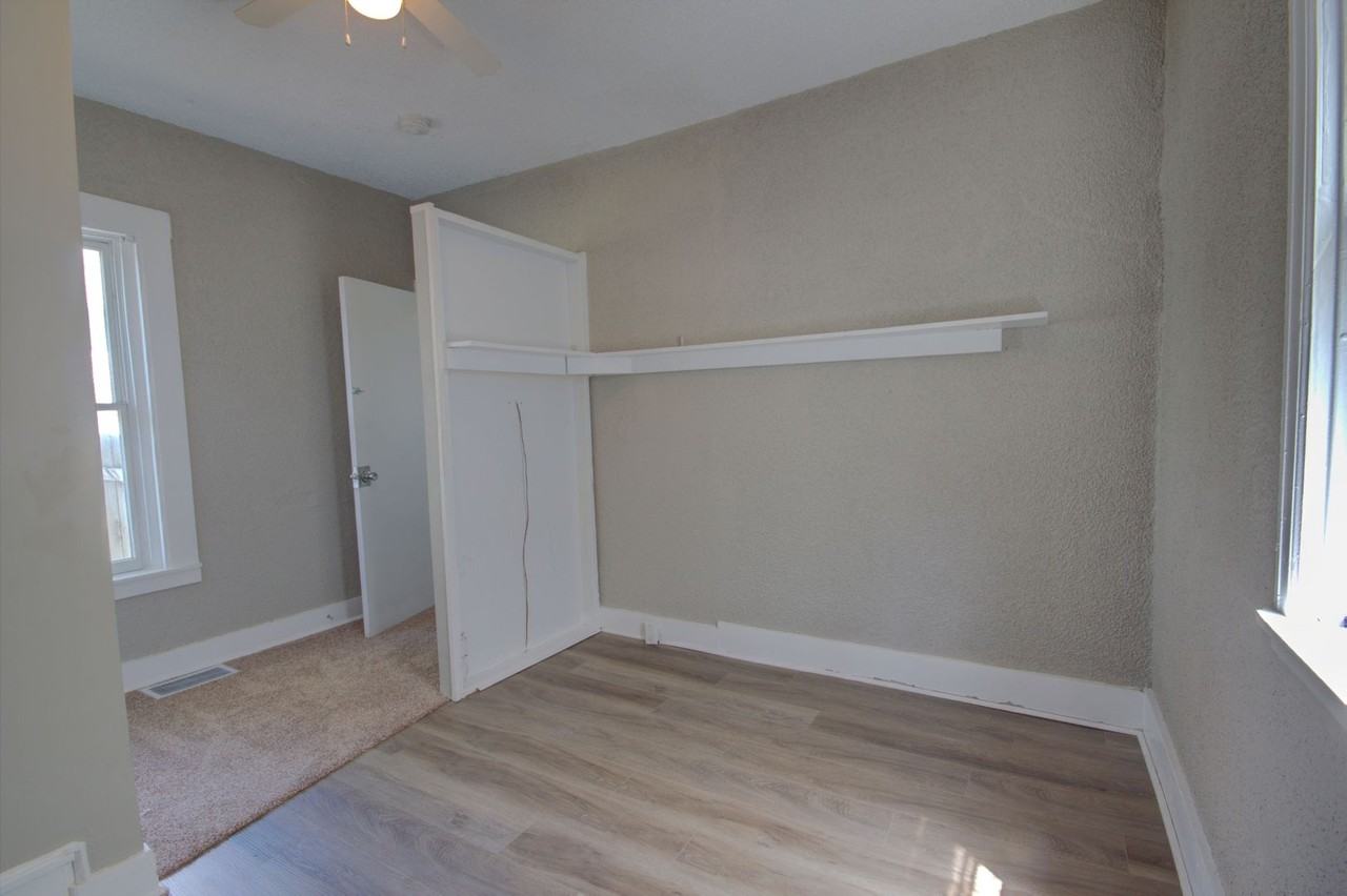 1607 W 2nd St - Photo 6 of 13