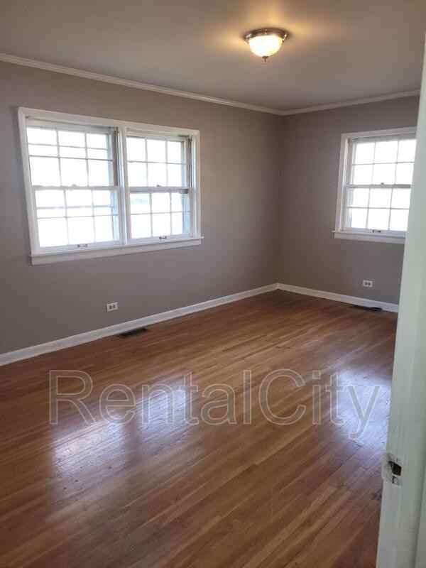 112 Wheatley Dr - Photo 3 of 14