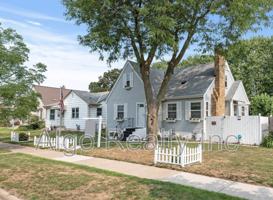 featured image of 1811 Nevada Ave E