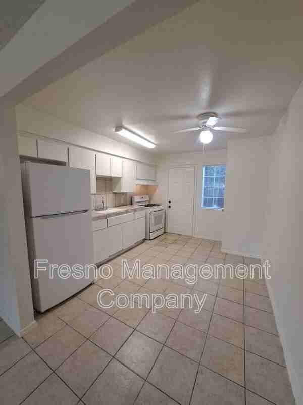 4072 E Woodward Ave #102 - Photo 3 of 15