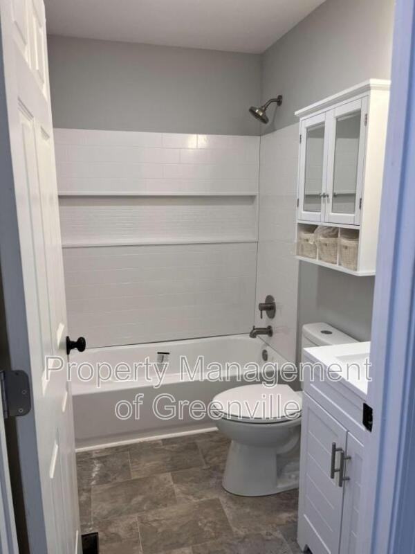 38 4th St - Photo 7 of 17