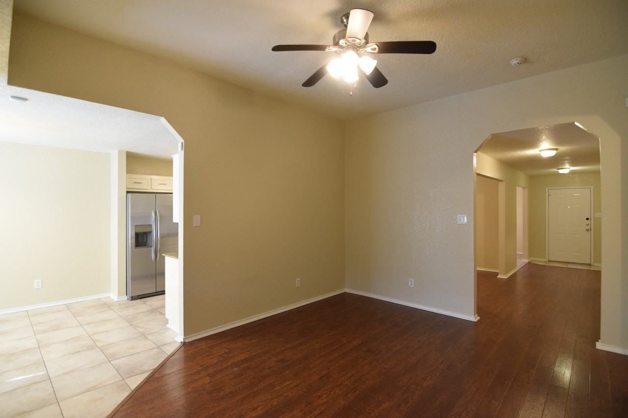 2802 Wesley Dr - Photo 7 of 23