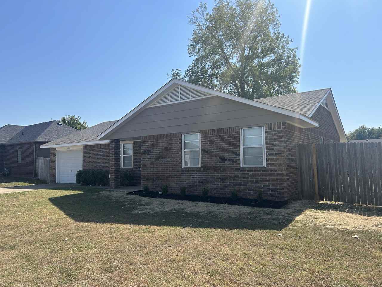 20980 E 36th Pl S - Photo 2 of 16