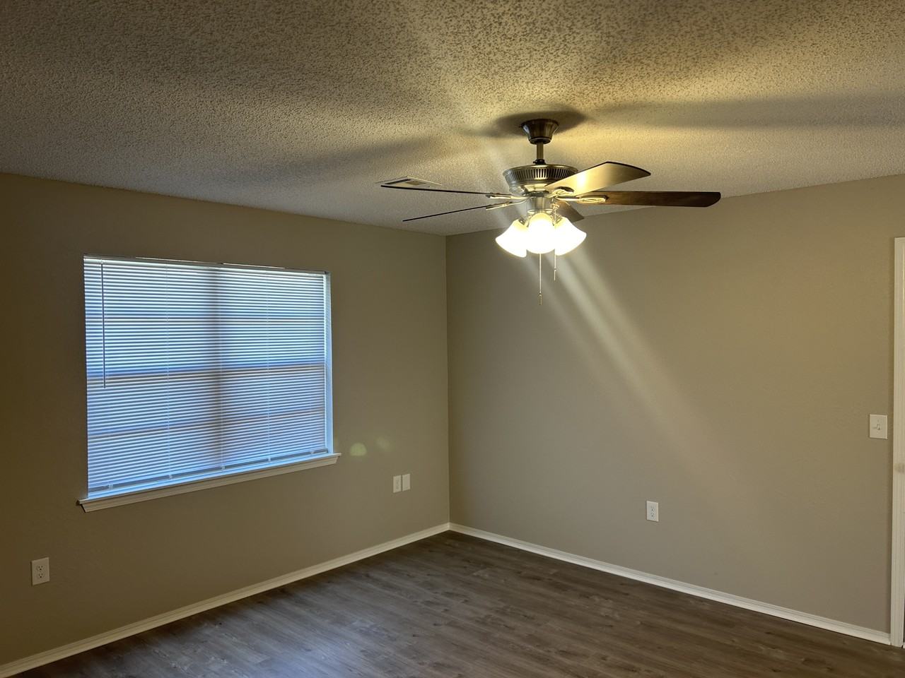 20980 E 36th Pl S - Photo 3 of 16