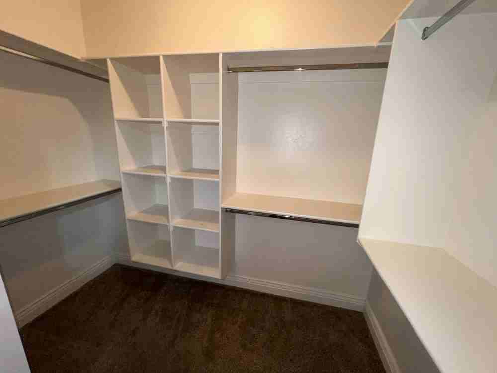 136 Es - Photo 3 of 15