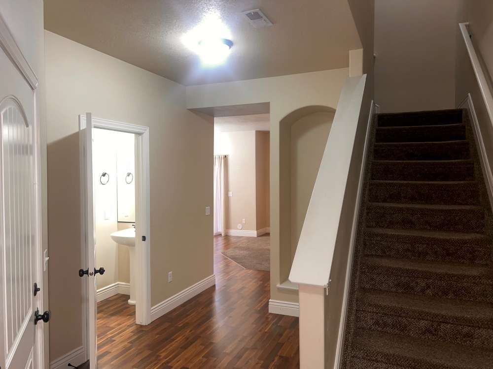 136 Es - Photo 7 of 15