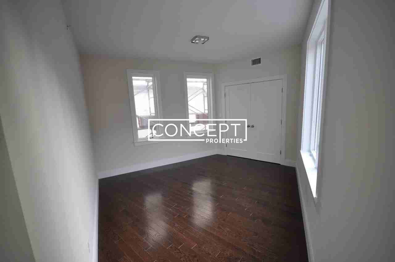 20 Sussex St #20 - Photo 2 of 11