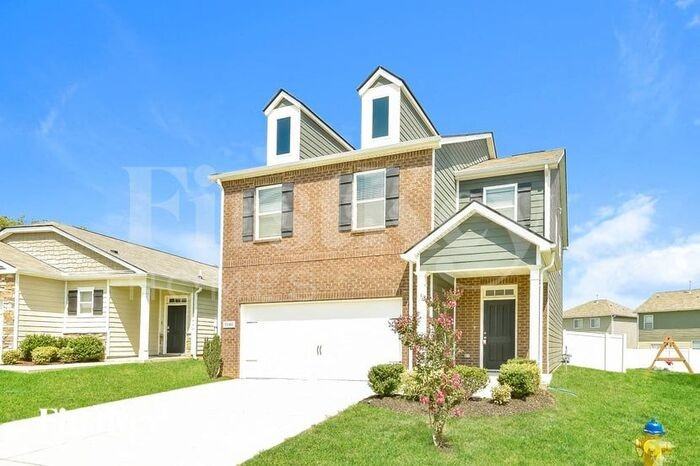 7040 Berkswell Dr - Photo 2 of 15