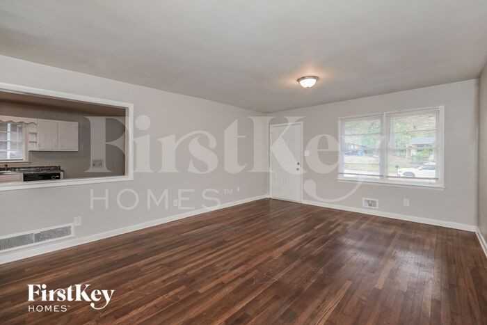 1962 Pine Oak Dr Sw - Photo 3 of 17