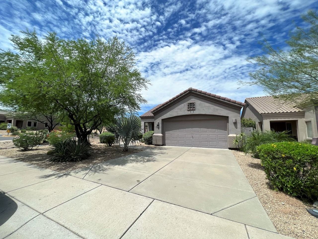 15704 E Yucca Dr - Photo 2 of 37