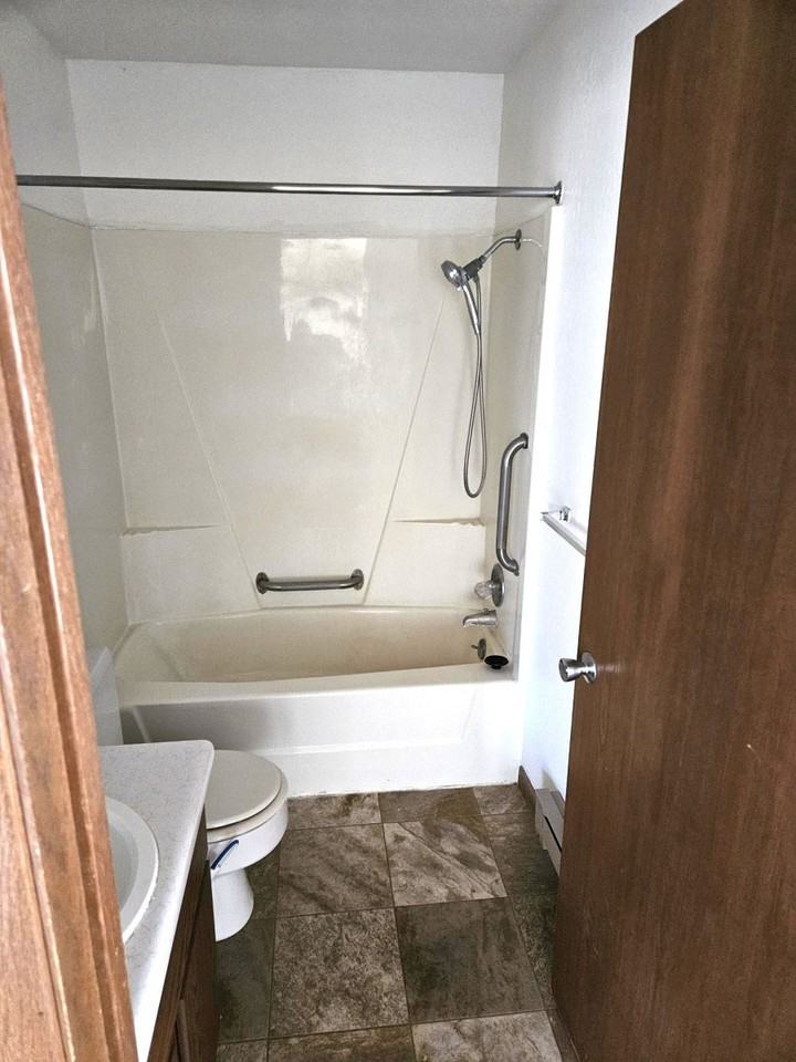 Terrace View Apartments - Photo 7 of 12