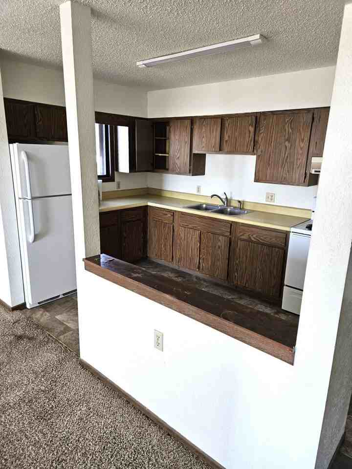 Terrace View Apartments - Photo 3 of 12