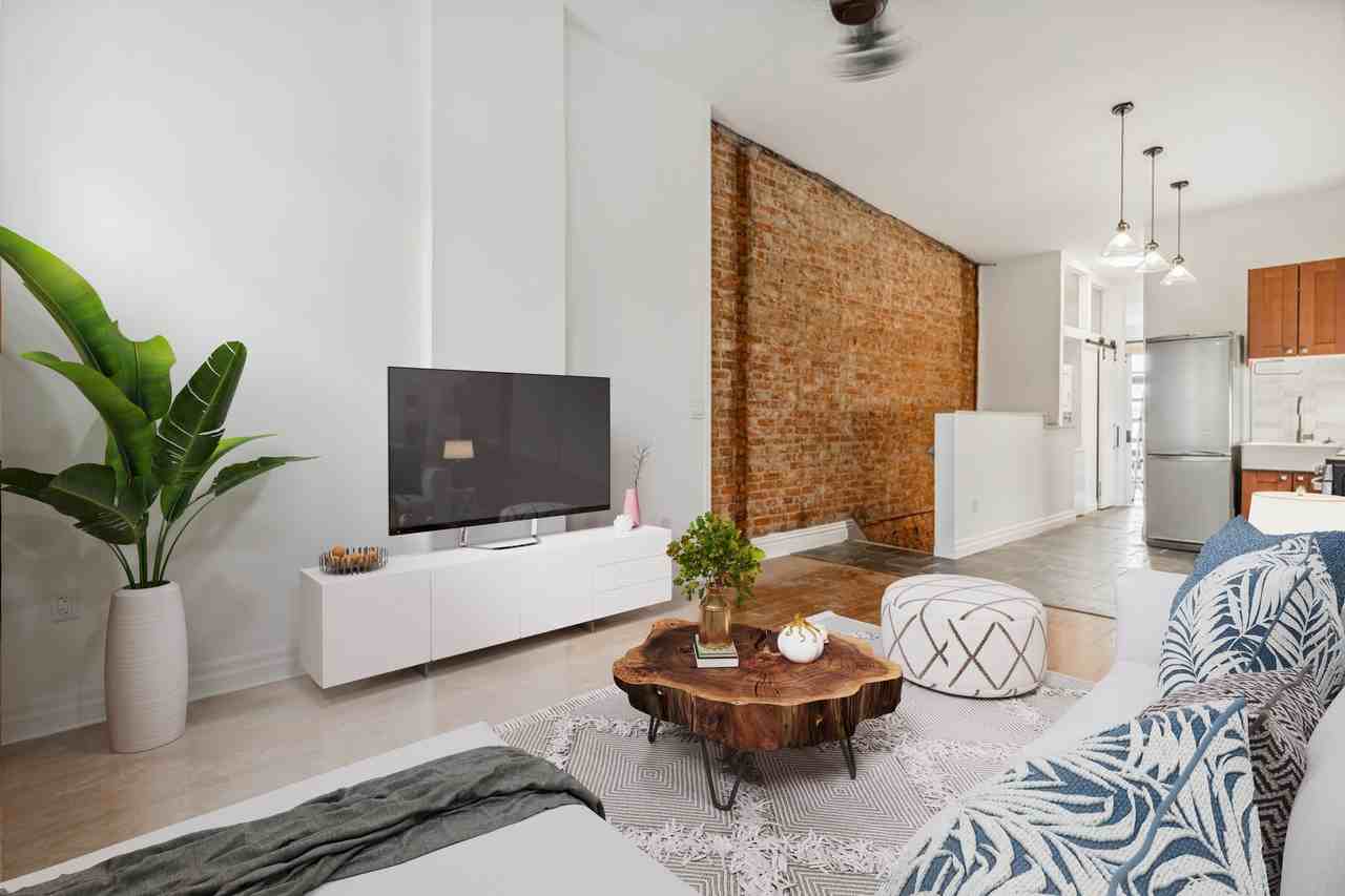 150 James Street North #3 - Photo 3 of 17