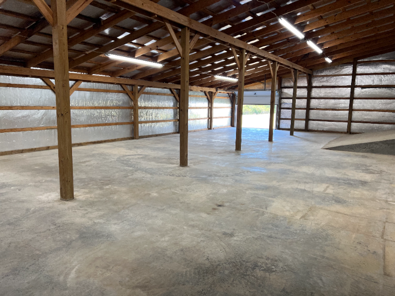 6870 Comstock Rd #C - Photo 7 of 9