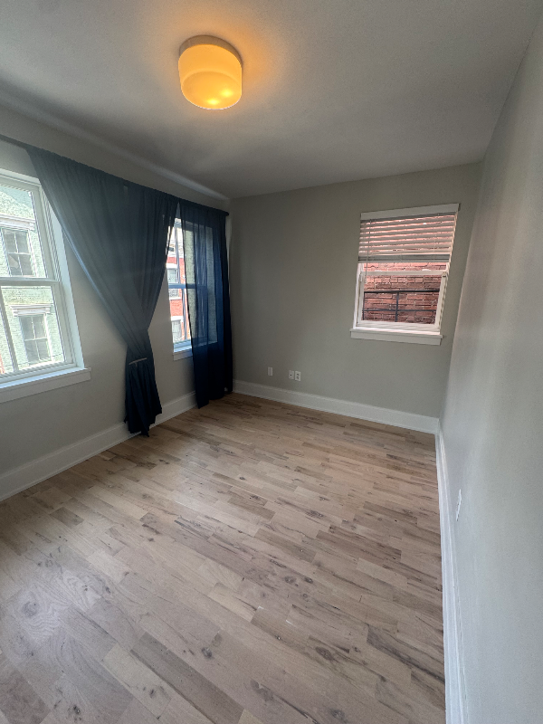 1622 Pleasant St #1F - Photo 6 of 15