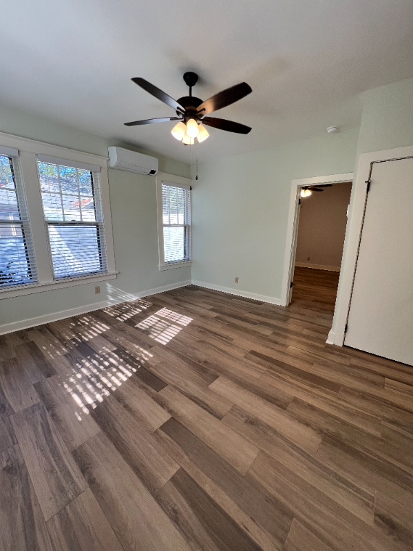 515 E 8th St #G - Photo 3 of 12