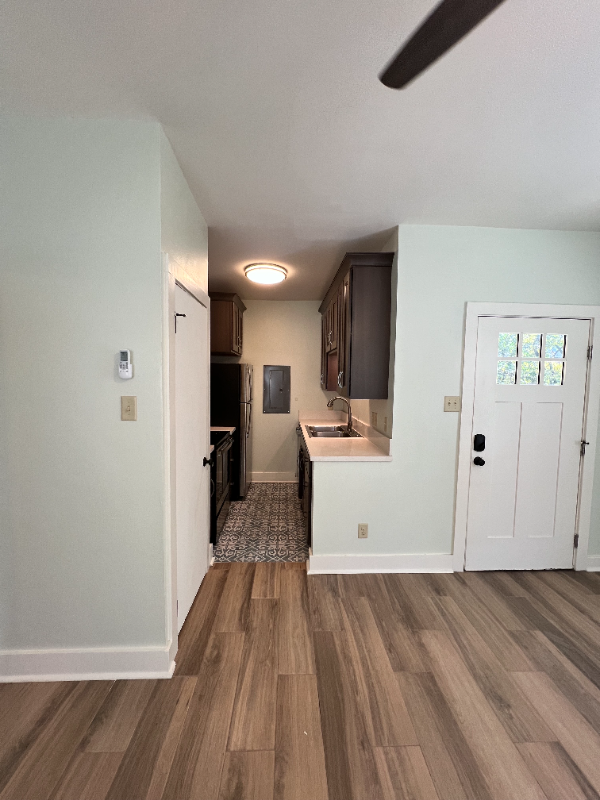 515 E 8th St #G - Photo 5 of 12