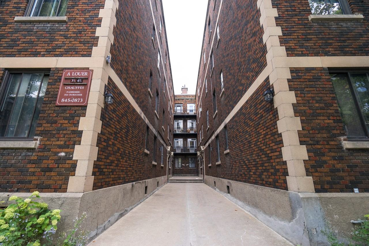 Durson - Photo 3 of 4