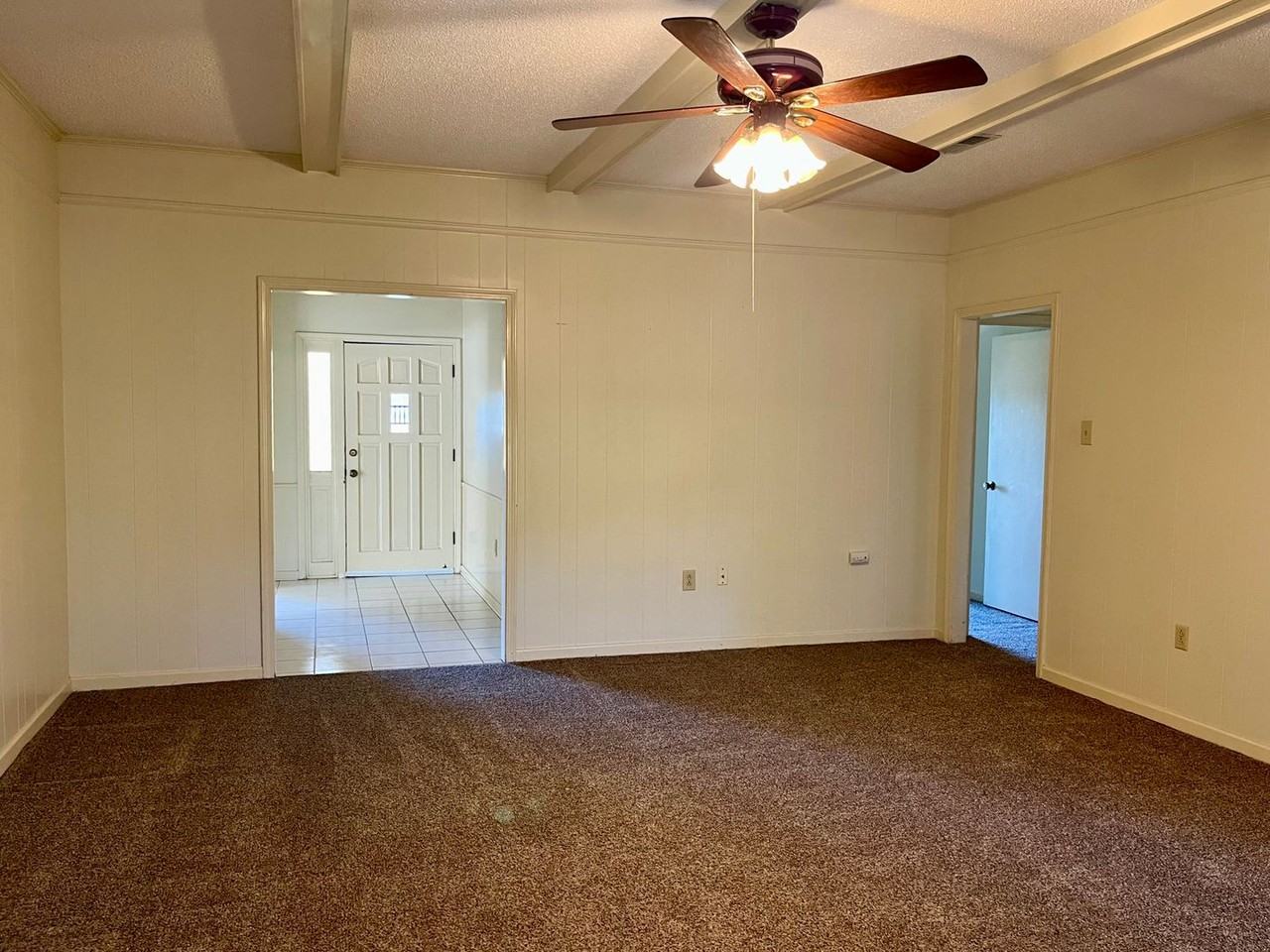 5629 Loranger Dr - Photo 2 of 16