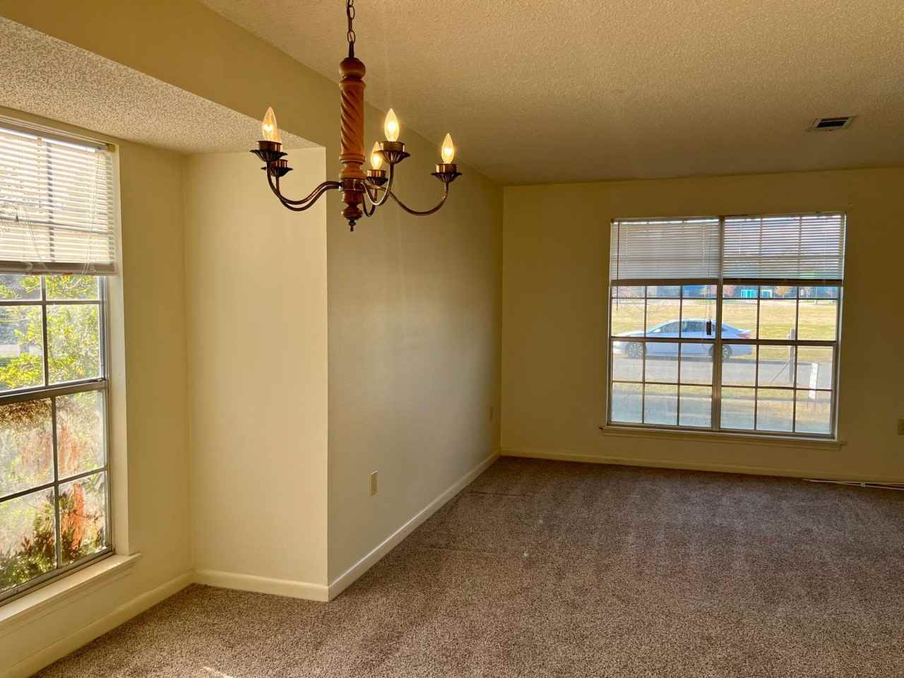 5629 Loranger Dr - Photo 5 of 16