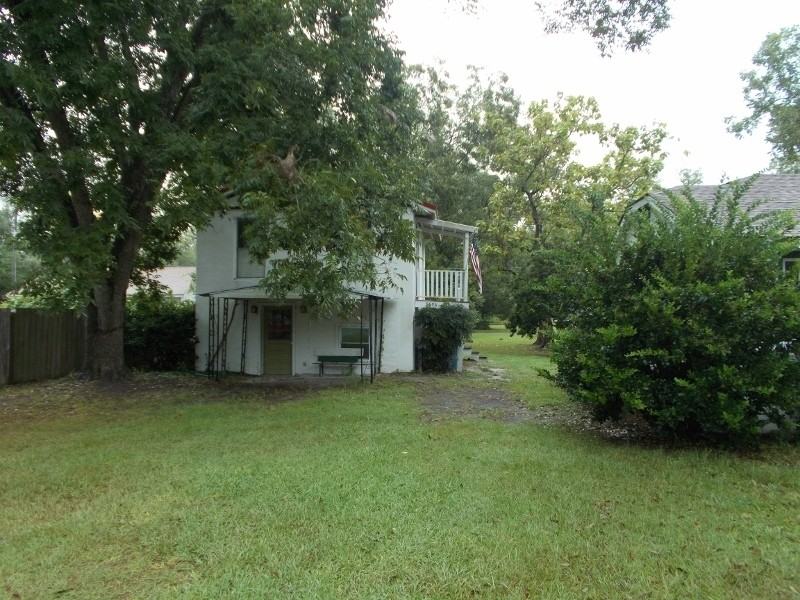 5696 W Railroad Ave - Photo 3 of 11