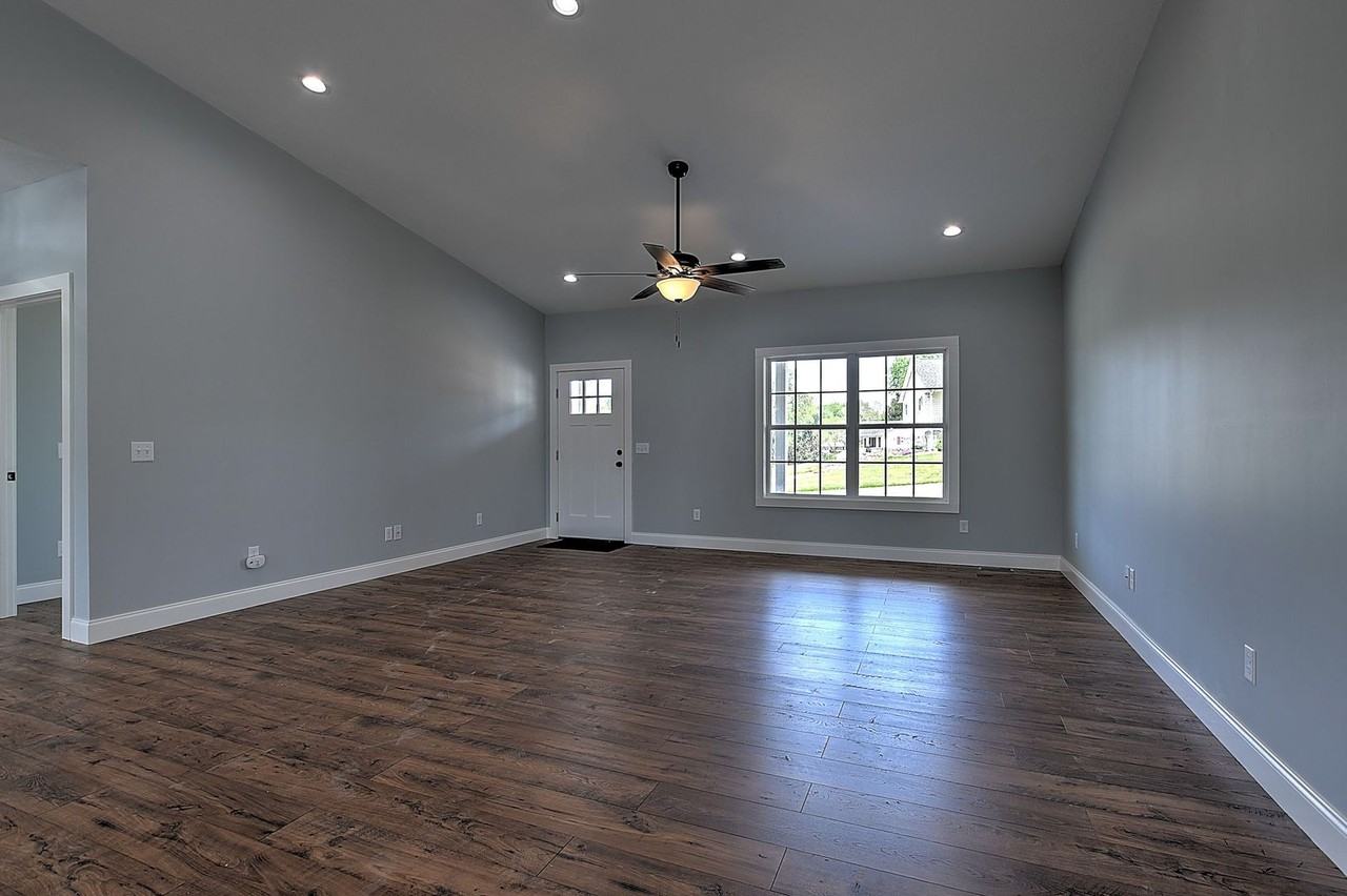 233 Mayor Ave - Photo 3 of 39