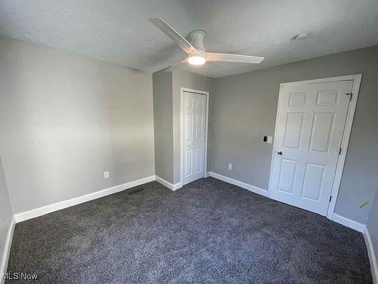 330 Florida Ave - Photo 6 of 11