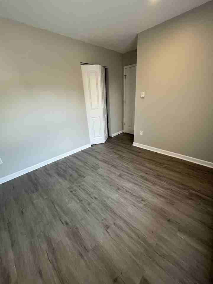 536 W Loch Lomond Dr #1 - Photo 4 of 9