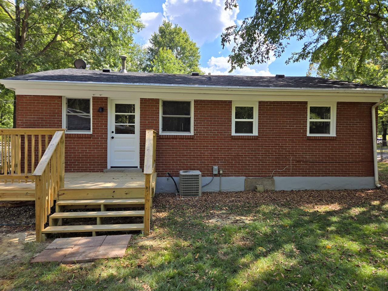 10404 Fox Ave #NA - Photo 2 of 17