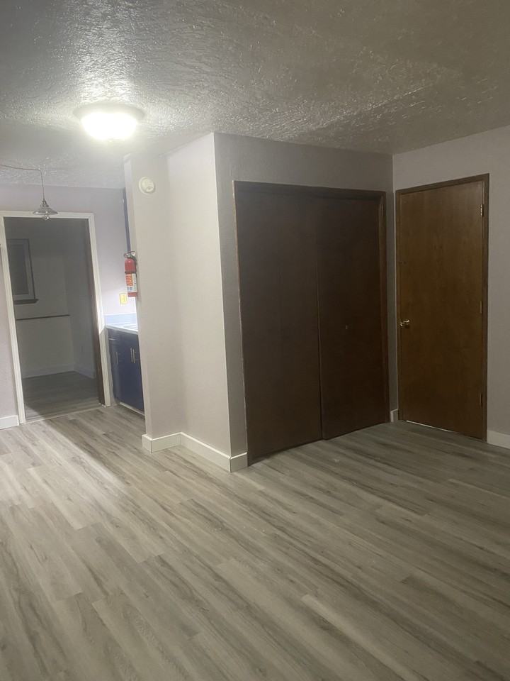 408 Nw 10th St #NA - Photo 7 of 22