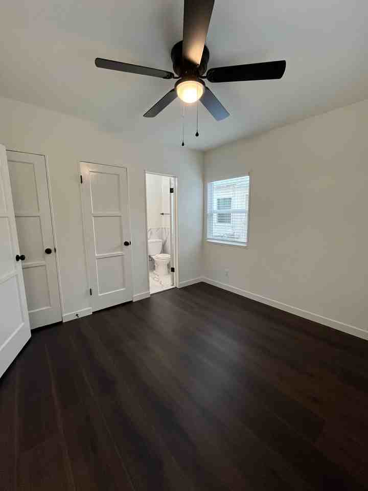3609 West Clark Avenue - Photo 3 of 17