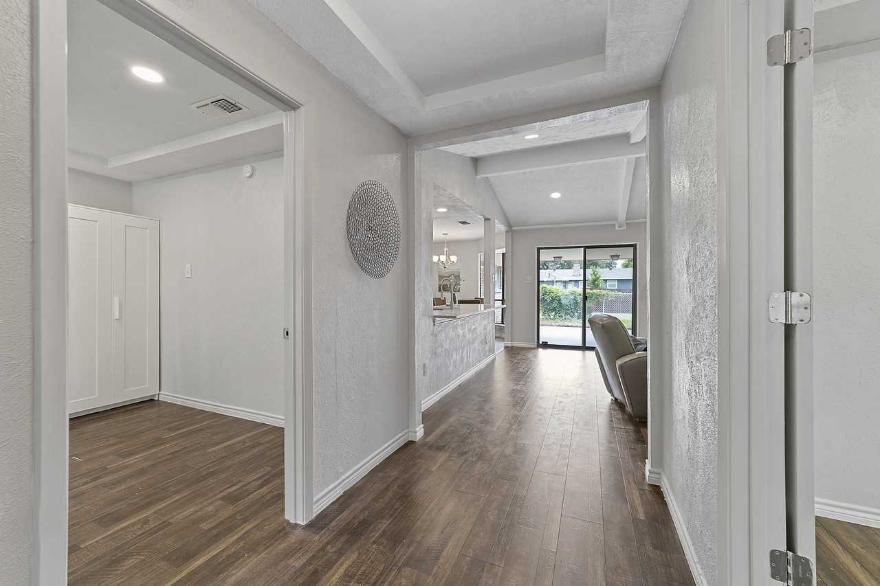 Hanna Cir & Laurie Ave #1C - Photo 6 of 33