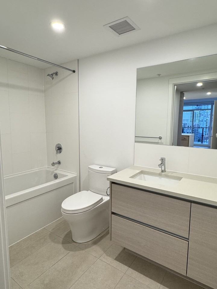 823 Carnarvon Street #2002 - Photo 5 of 11