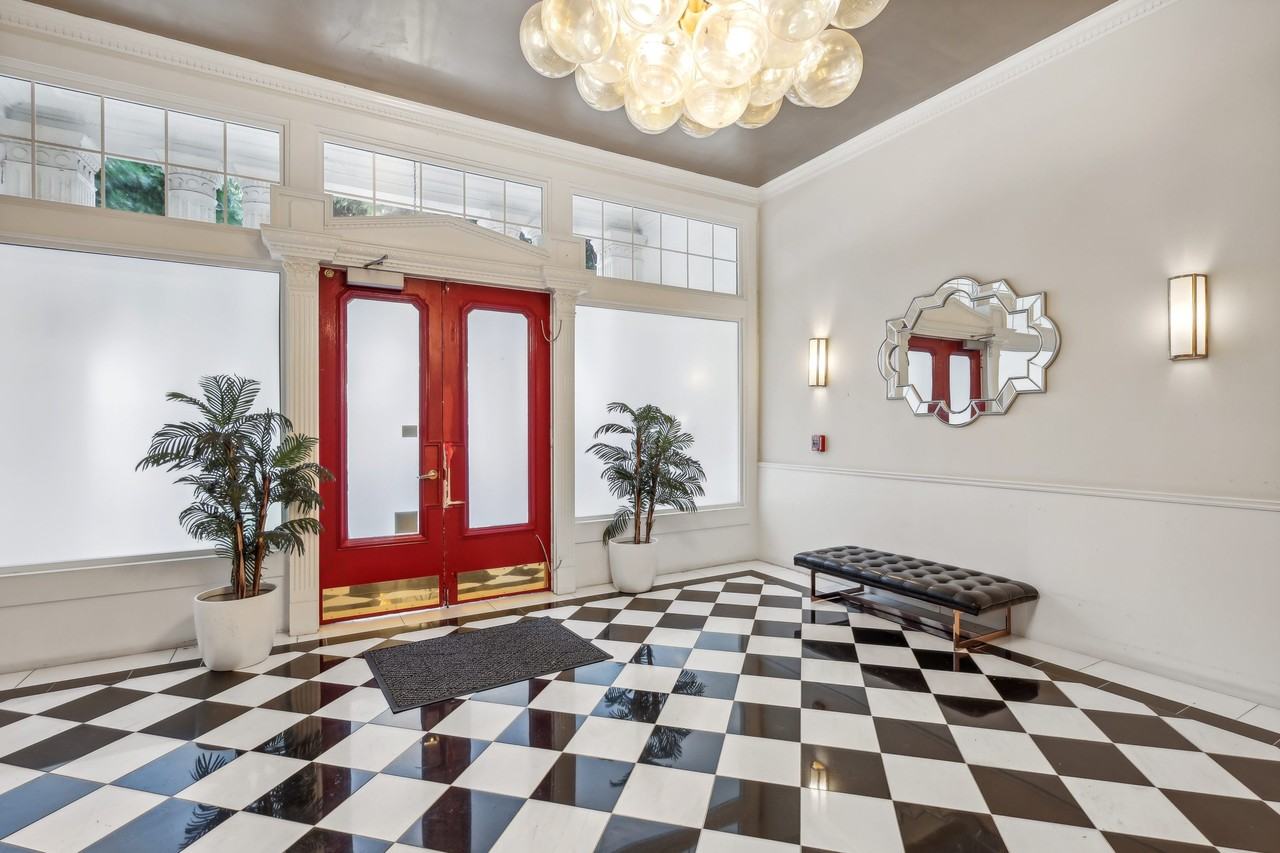 655 Stockton Street - Photo 6 of 29