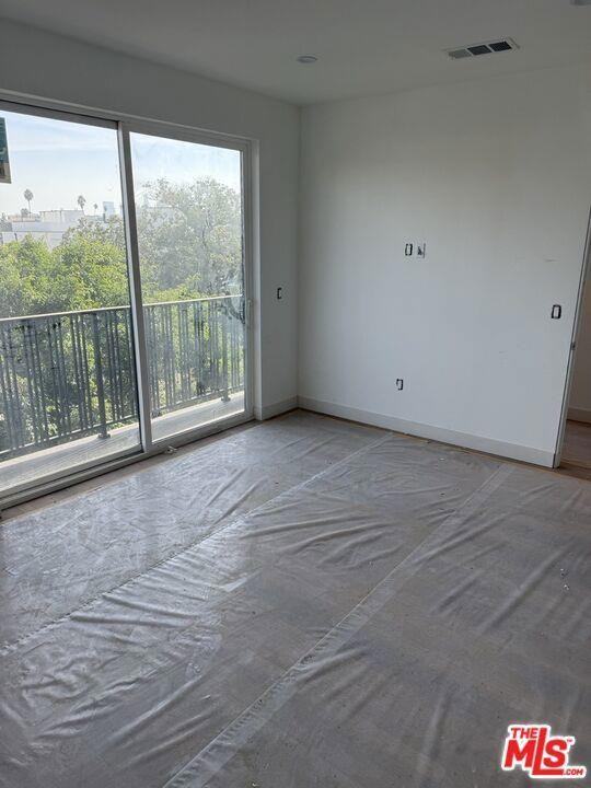 417 N Kenmore Ave #ALL - Photo 3 of 8