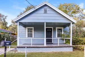 featured image of 1115 W 22nd St