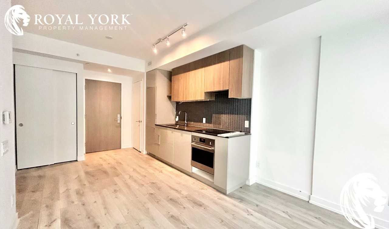 728-161 Roehampton Avenue, Toronto, Ontario M4P 0C8 - Photo 3 of 13